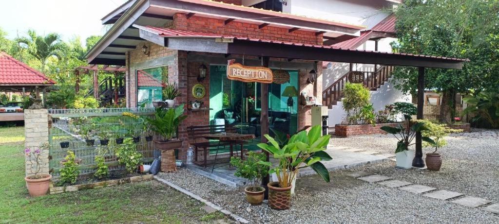 Red Coral Cottage Langkawi Exterior photo