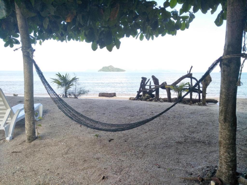 Red Coral Cottage Langkawi Exterior photo